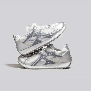 أحذية رياضية خفيفة للنساء بتصميم عصري وشبكة تنفس، بيع مباشر من المصنع بالجملة - Product Image 5