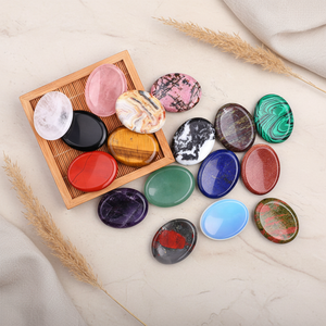 Toptan Doğal Şifa Kristal Taşı Avuç İçi Masaj Taşı Şeffaf Kuvars Ametist Kristal Kaygı Taşı Meditasyon ve Rahatlama İçin - Product Image 2