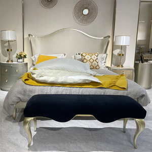 Роскошная французская кровать Caracole с золотистой фольгой - Product Image 4