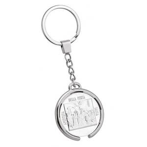 Llavero de Plástico JUBILEE con Diseño de Puerta Sagrada, Accesorio Duradero y Elegante - Product Image 2