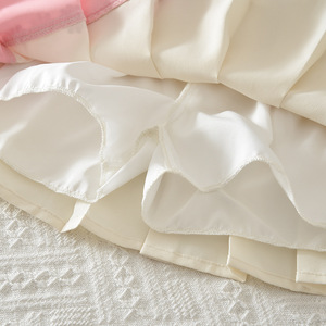 Completo Estivo per Bambine 2026: Nuovo Design Elegante con Gilet Floreale e Pantaloncini Plissettati alla Moda - Completo per Bambini in Offerta Speciale - Product Image 3