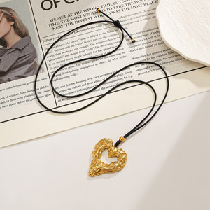 Collar Ajustable con Colgante de Corazón de Acero Inoxidable, Chapado en Oro de 18k, para Uso Diario - Product Image 3