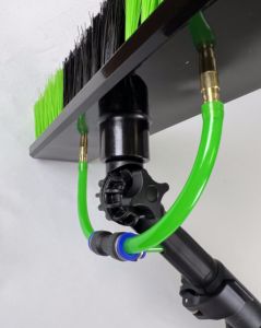 Vente en gros de perches télescopiques en aluminium pour le nettoyage des fenêtres, alimentées par l'eau, avec brosse, 15 mètres, 15 <span class=keywords><strong>pieds</strong></span>, 18 <span class=keywords><strong>pieds</strong></span>, <span class=keywords><strong>20</strong></span> <span class=keywords><strong>pieds</strong></span> - Product Image 4