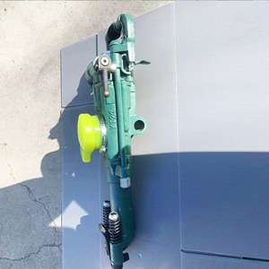 Marteau perforateur pneumatique Y24 850 mm, 15 J d'énergie d'impact pour le brisage de roches dans les tunnels miniers, avec poignée en T et tuyau de 19 mm - Product Image 2