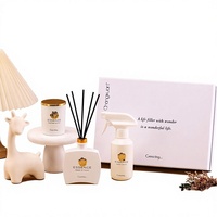 Coffret Cadeau Aromathérapie Haut de Gamme Trois Pièces : Diffuseur à Bâtonnets, Spray Parfumé et Bougie Parfumée Sans Fumée pour l'Ambiance