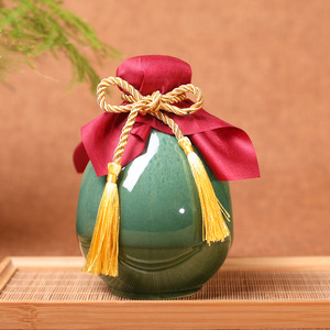 דיקנטר יין וטקילה מעוצב מודרני, בעל קיבולת מותאמת אישית, עשוי פורצלן בר קיימא, בקבוק קרמי בעבודת יד לשימוש במסיבות - Product Image 4