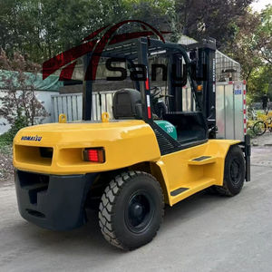 Carretilla elevadora de 10 toneladas de marca japonesa usada con motor diésel original Komatsu FD100 de 2 etapas a la venta - Product Image 1