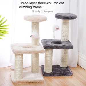 Tiragraffi per Gatti a Tre Livelli in Peluche, Compatto, per Gatti Piccoli e Medi, Giocattolo Interattivo per Affilare le Unghie, Intrattenimento e Salto - Product Image 1