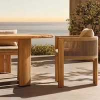 Ensemble de salle à manger en teck d'extérieur avec structure en bois massif, mobilier de jardin de style américain pour villa