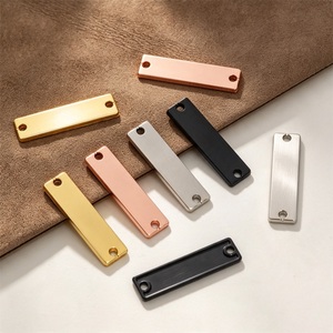 Étiquettes rectangulaires métalliques pour vêtements, en alliage de zinc plaqué, découpées au laser, pour sacs et sacs à main - Product Image 1