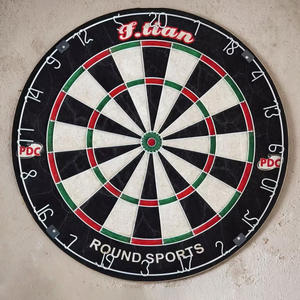 Juego <span class=keywords><strong>de</strong></span> dardos <span class=keywords><strong>de</strong></span> fibra profesional <span class=keywords><strong>de</strong></span> 18 pulgadas Soporte <span class=keywords><strong>de</strong></span> Diana <span class=keywords><strong>de</strong></span> alambre redondo <span class=keywords><strong>de</strong></span> <span class=keywords><strong>paja</strong></span> impresa personalizado - Product Image 2