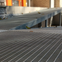 Grille en acier galvanisé à emboîtement, design moderne, durable, anti-corrosion, pour allées, fossés et applications résidentielles