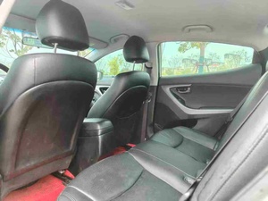 รถยนต์มือสอง โมเดิร์น แกรนดิโอ ปี 2016 รุ่น 1.6 ลิตร เกียร์อัตโนมัติ 6 สปีด รุ่นอัจฉริยะ 4 ประตู 5 ที่นั่ง รถเก๋งขนาดกะทัดรัด เครื่องยนต์เบนซิน - Product Image 5