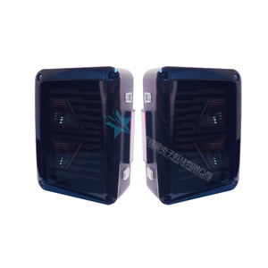 ชุดประกอบไฟท้าย LED เลนส์สีแดง12V สำหรับติดตั้งเพิ่มการออกแบบสตาร์ไลท์ - Product Image 3