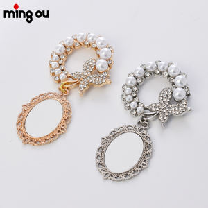 Broche <span class=keywords><strong>de</strong></span> Perlas con Forma <span class=keywords><strong>de</strong></span> Ramo <span class=keywords><strong>de</strong></span> Flores para Sublimación, Recuerdo, Regalo, Broche con Foto <span class=keywords><strong>de</strong></span> Mariposa para Novia, Ramo <span class=keywords><strong>de</strong></span> Flores, Regalo <span class=keywords><strong>de</strong></span> Boda - Product Image 4