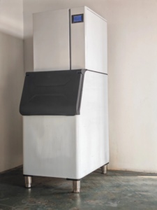 Commercial Grade 200kg Tube Ice Machine Industrial Fast Ice <b>Freezer</b> with Stainless Steel Compressor and Water Cooling - Product Image 3