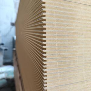 Panneaux muraux intérieurs écologiques en composite de mousse WPC, placage de bois de bambou européen à fentes géométriques - Product Image 1