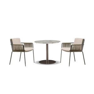 Moderne Buitenmeubelen Bistroset, Op Maat Gemaakt Aluminium Frame Stoelen & Ronde Tafels, Op Maat Gemaakte Zitplaatsen voor Stedelijke Bistro's - Product Image 4