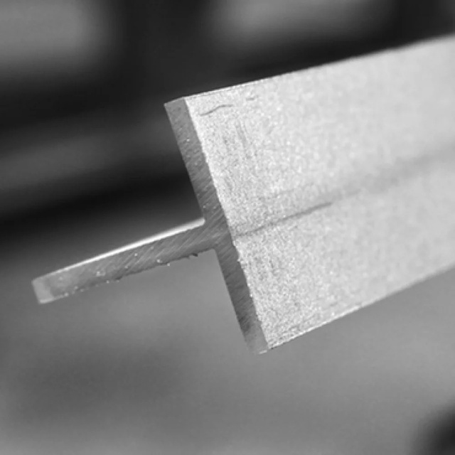 Steel T-Profile Galvanized Post /Pole  Post W/Comb Iron Pin for Fence Star Post for the Fence and Building for Security Fence