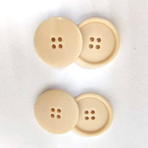 Fashion Custom Magnetic <strong>Buttons</strong> in <strong>Solid</strong> <strong>Color</strong>, 4-hole Resin for Women's Clothing and Coats. - Product Image 2