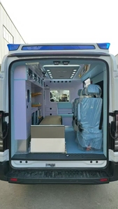 Ambulancia Hospitalaria Diésel F0rd LHD y RHD de Venta Caliente para Rescate de Pacientes y Enfermos en Desastres y Accidentes - Product Image 4