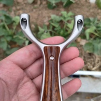Slingshot en acier inoxydable haute puissance, bande plate de précision, poignée ergonomique pour la chasse en plein air et les compétitions de tir