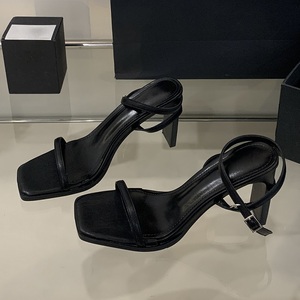 Sandales à talons hauts à bout ouvert pour femmes, tendance rétro, couleur unie, nouvelle vente chaude pour l'été - Product Image 5