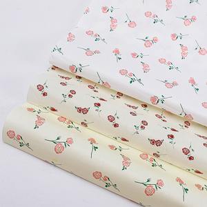 กระดาษรองฐานบรรจุภัณฑ์แบบรีไซเคิลเป็นมิตรกับสิ่งแวดล้อมสำหรับช่อดอกไม้โรสเบอร์รี่ดอกกุหลาบหนาแบบใหม่ขายส่ง - Product Image 3