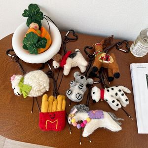 Porte-clés <span class=keywords><strong>en</strong></span> feutre <span class=keywords><strong>de</strong></span> <span class=keywords><strong>laine</strong></span> fait main style coré<span class=keywords><strong>en</strong></span>, motif animal mignon, pendentif <span class=keywords><strong>en</strong></span> feutrage à l'aiguille, breloque <span class=keywords><strong>de</strong></span> sac, ornement suspendu - Product Image 2