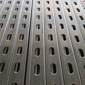 Système de montage au sol solaire pour panneaux photovoltaïques, rail de canalisation 41*41, prix usine, OEM, usage commercial - Product Image 5
