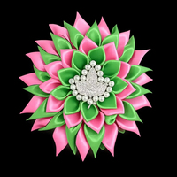Broche en tissu satiné rose et vert avec fleur, centre en strass et perles, faite à la main, pour sororité grecque, épinglette personnalisée, vente en gros