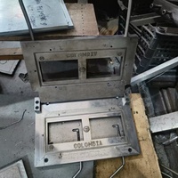 Machine à fabriquer des plaques d'immatriculation de véhicules, presse à plaques d'immatriculation en aluminium avec matrices de caractères interchangeables pour la fabrication de plaques d'immatriculation