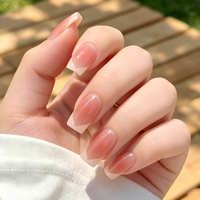Faux ongles à presser nude blush, forme cercueil, French manucure, faits main, marque privée, vente en gros