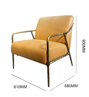 Fauteuil de loisirs individuel en fer forgé massif de style Mid-Century, avec revêtement en cuir ciré rétro et structure en métal forgé à la main