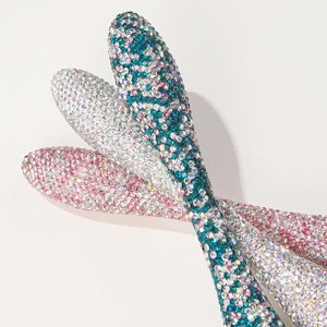Brosse à poussière pour ongles avec manche diamanté, brosse de nettoyage en nylon synthétique doux 3D Rose pour manucure et maquillage - Product Image 5