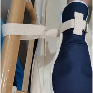 Patients' Pull-Out Physical Therapy Equipment Elderly Anti-Self-Injury Restraint Gloves Wrist Fixed Belt Anti-Scratch - Product Image 2