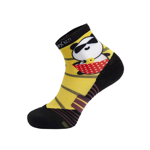 Nouvelles chaussettes de sport pour jeunes, respirantes, absorbant la transpiration, séchage rapide, service OEM, impression personnalisée, dernière tendance - Product Image 3
