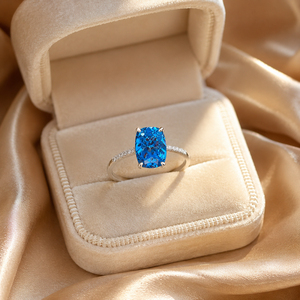 Anello con Design Geometrico a Quattro Punte, Anello Classico da Dito per Donne - Product Image 4