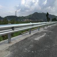 Barrière de sécurité routière en acier au carbone haute résistance pour autoroute, certifiée ISO, fournisseur certifié