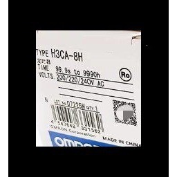 Relais temporisé Omron H3CA-8H 110V AC 15A, minuterie de 1 minute à 12 heures pour usage industriel - Product Image 1