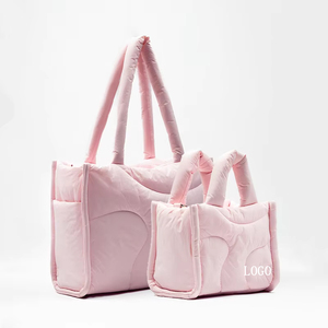 Borsa Puffy da Donna Personalizzata in Nylon Leggero Morbida Trapuntata Grande e Mini, Borsa a Spalla Puffy Imbottita, Borsa Tote Mini Puffer - Product Image 1