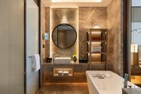 Meubles de salle de bain complets pour hôtel 5 étoiles SHIYI avec ensemble de meuble-lavabo et vasque pour la conception d'hôtels commerciaux
