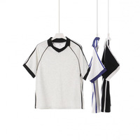 T-shirt Américain Rétro à Rayures Colorées Style Sportif Urbain Coupe Ample Polyvalent Col Rabattu en Mélange de Coton