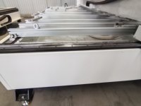Machine de sablage laser et de perçage CNC pour le ponçage de miroirs, le décapage de peinture, le givrage et le marquage du verre