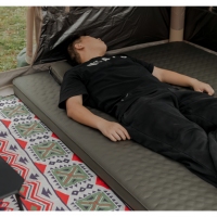 Matelas de camping gonflable portable et léger avec housse en TPU imperméable, design pliable pour une utilisation en extérieur