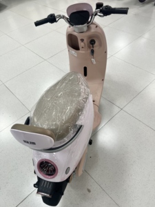 This Smart, Lightweight Motorcycle Is Equipped With a Steel <b>Frame</b> and Can Accommodate Two People. - Product Image 4