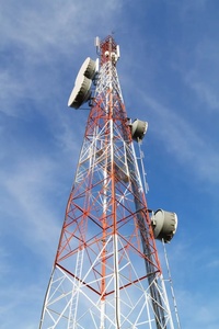 Tour <span class=keywords><strong>de</strong></span> té<span class=keywords><strong>l</strong></span>écommunication en treillis d'acier galvanisé à chaud à 4 poteaux, résistante au vent, 40m 60m 80m 100m, ASTM A36 ANSI TIA-222-H, Moyen-Orient - Product Image 2