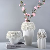 Vase en céramique blanc de conception spéciale imprimé en 3D pour la décoration du salon