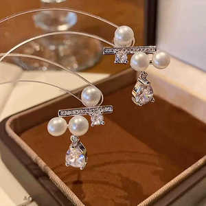 Boucles d'oreilles WENCHI 1592 en perles naturelles en forme de goutte d'eau avec zircon - Accessoire de bijouterie élégant et luxueux - Product Image 3