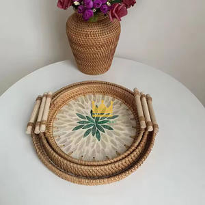 ถาดหวายสานทรงกลมแบบ OEM พร้อมเปลือกหอยและหูจับ สำหรับเสิร์ฟผลไม้ ขนมปัง ถาดวางบนโต๊ะกาแฟ ราคาถูก - Product Image 5